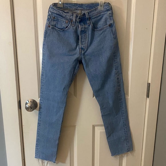 Levi Light Wash Jeans - Picture 1 of 2